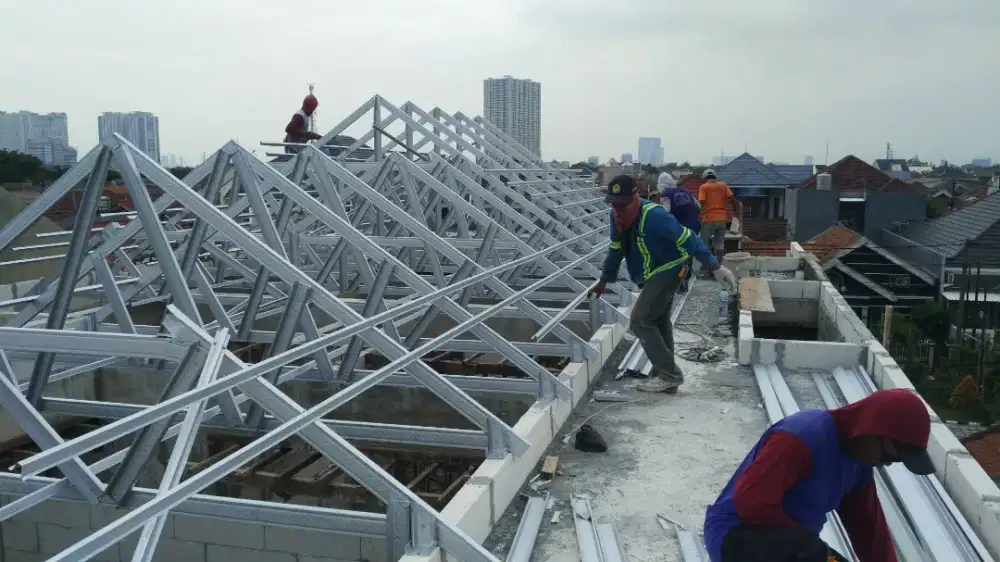 Terima pemasangan Atap dan Plafon ke seluruh Indonesia