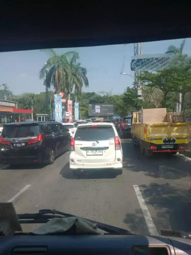 Mencari lowongan supir