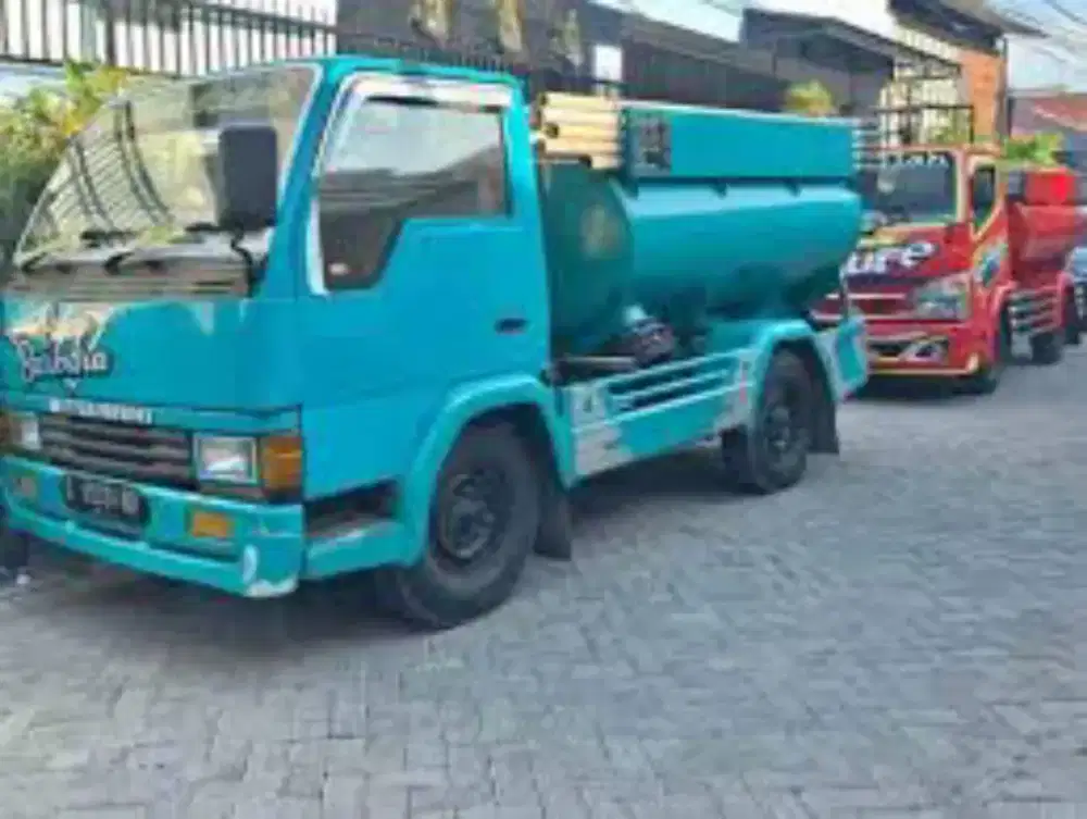 SEDOT WC DAN MAMPET DUREN SAWIT SEKITARNYA