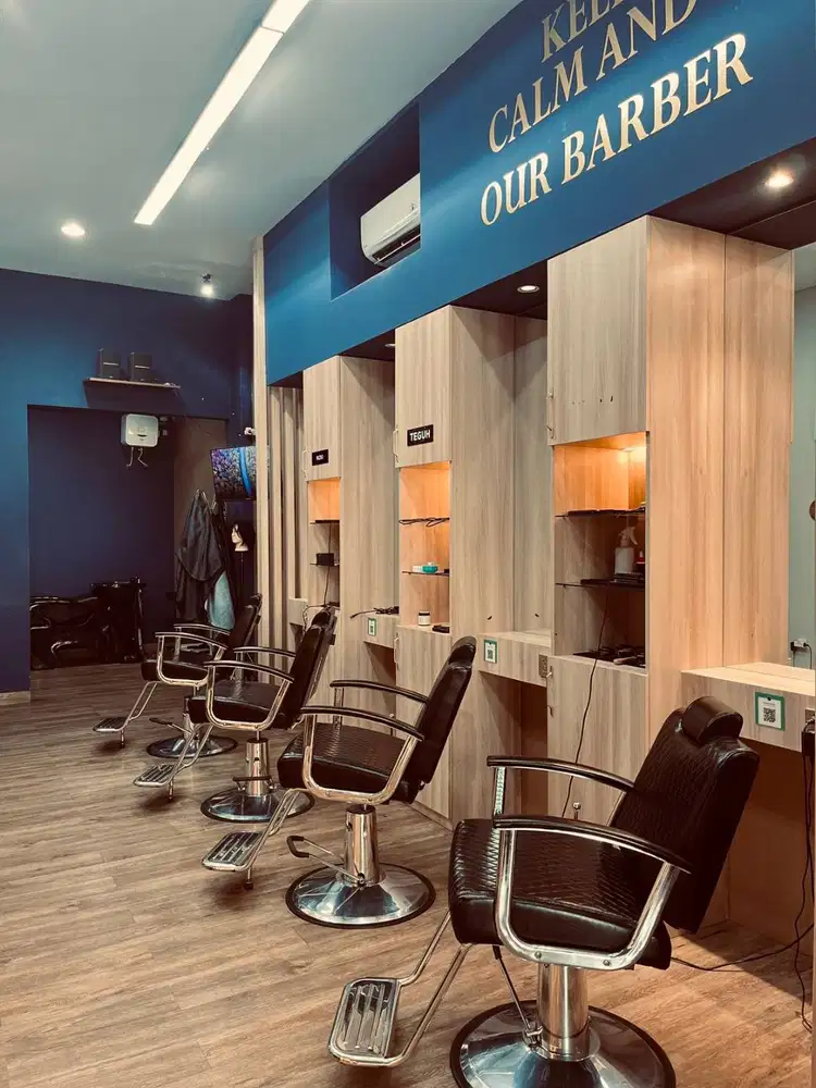 CAPSTER BARBERSHOP