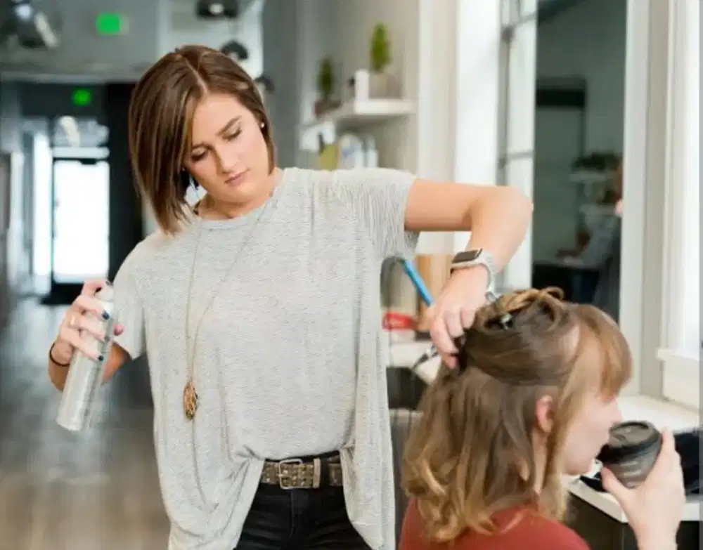 DICARI HAIR STYLIST WIYUNG