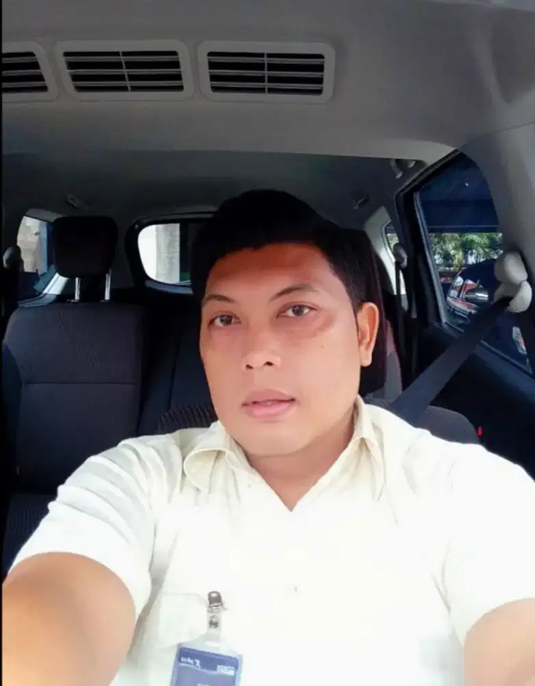 mencari  lowongan   sebagai driver