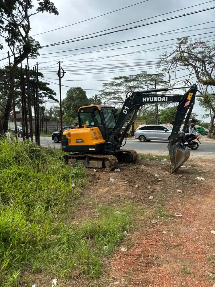 Disewakan excavator mini huundai hx55s