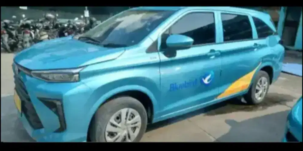 Dicari secepatnya driver bluebird
