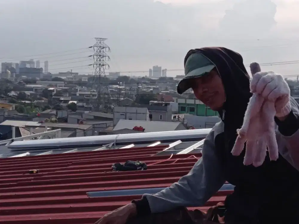 Jasa tukang bangunan harian/borongan.