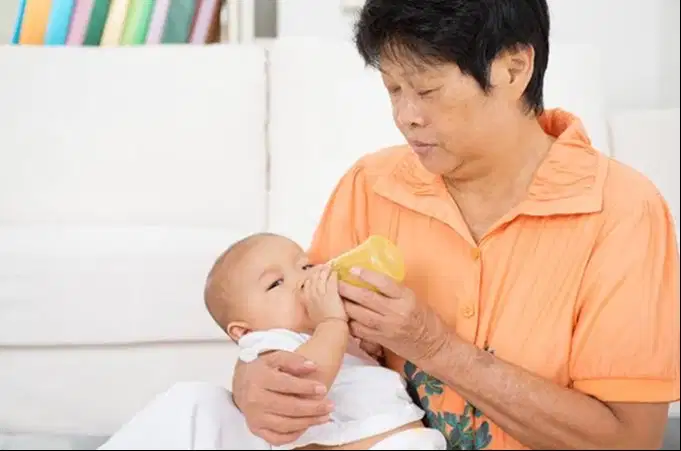 Pengasuh Bayi Umur 2 Bulan