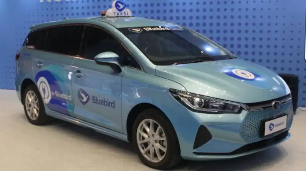 Driver Taxi Listrik