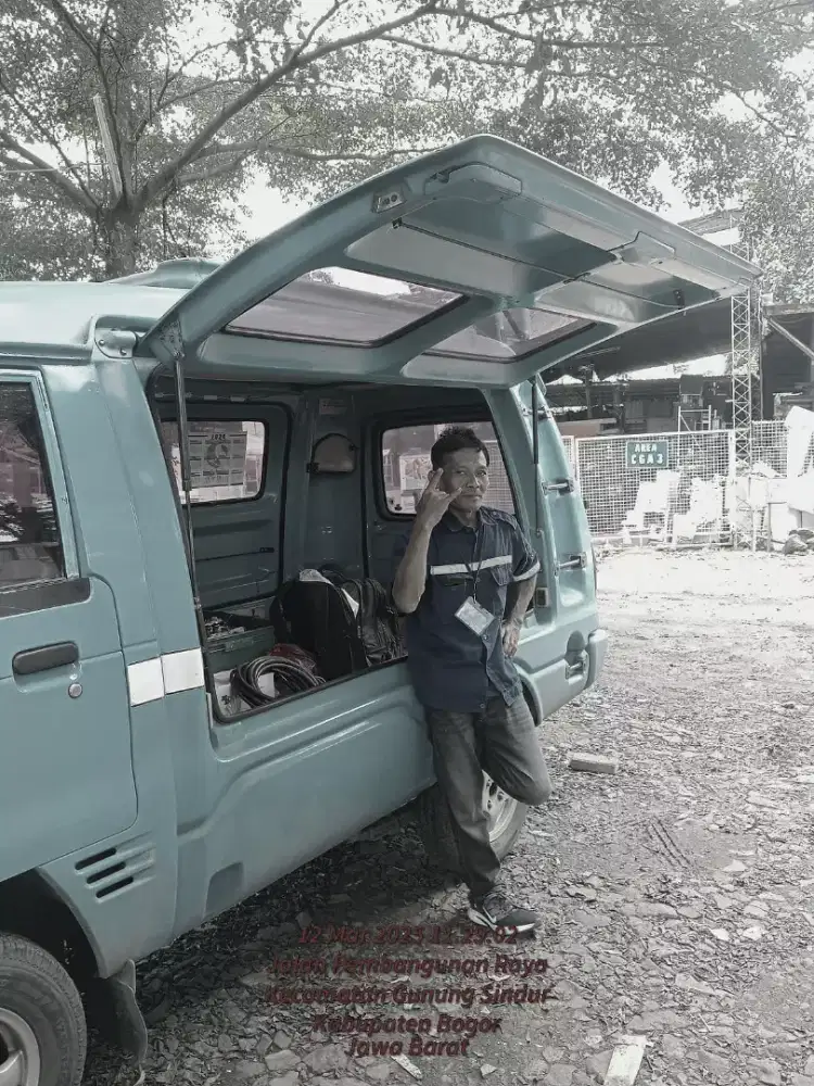 Cari pekerjaan sebagai teknisi service reparasi barang elektronik