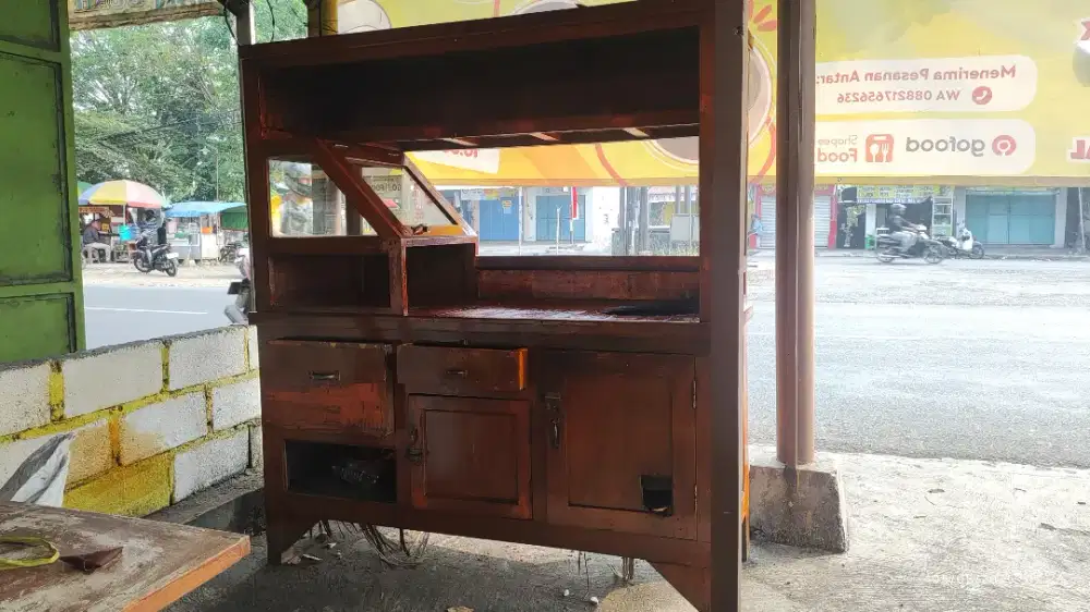 Dicari karyawati untuk warung