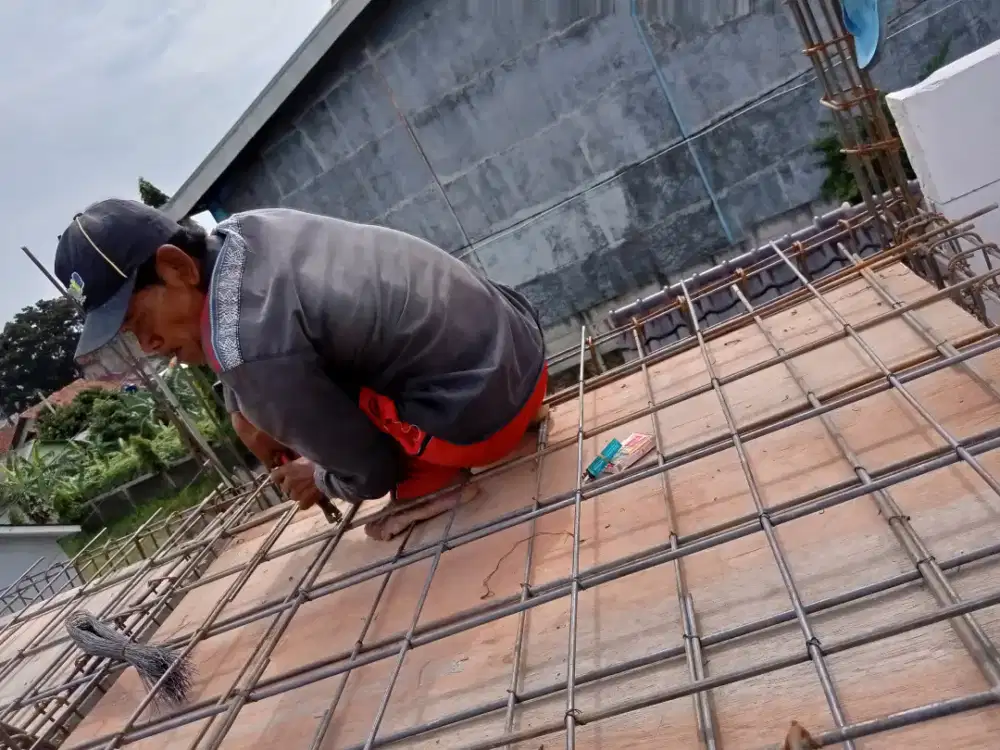 Tukang bangunan