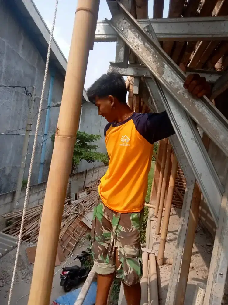 Tukang bangunan
