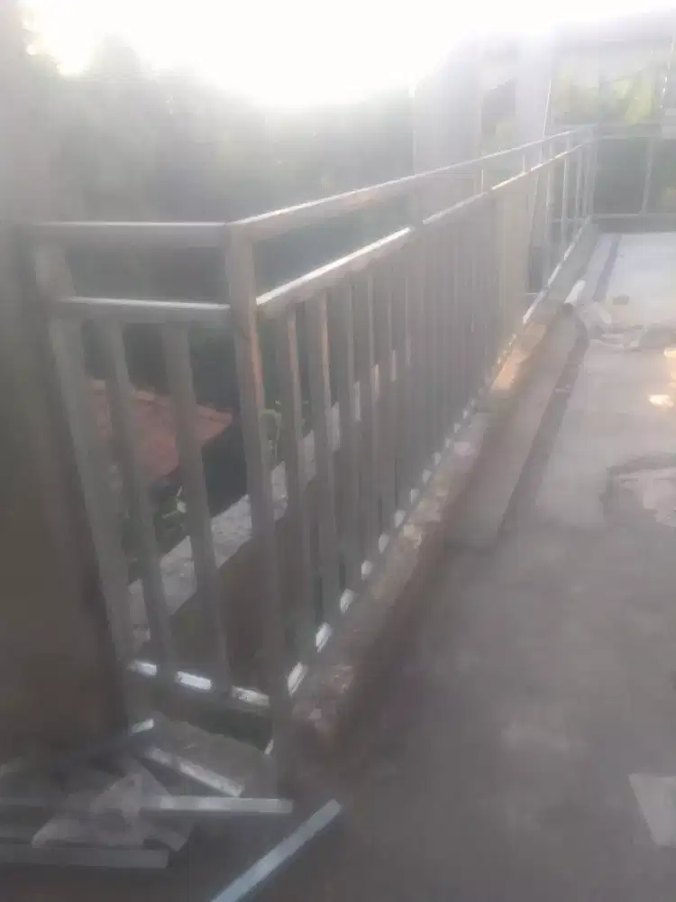 Tukang las ristik panggilan