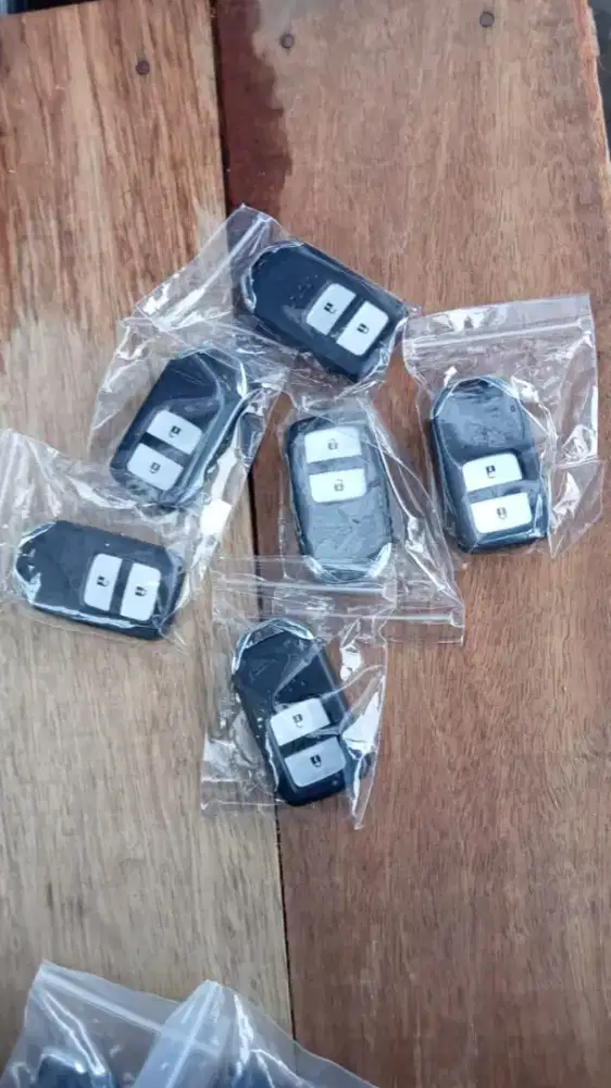 Reparasi kunci mobil dan motor