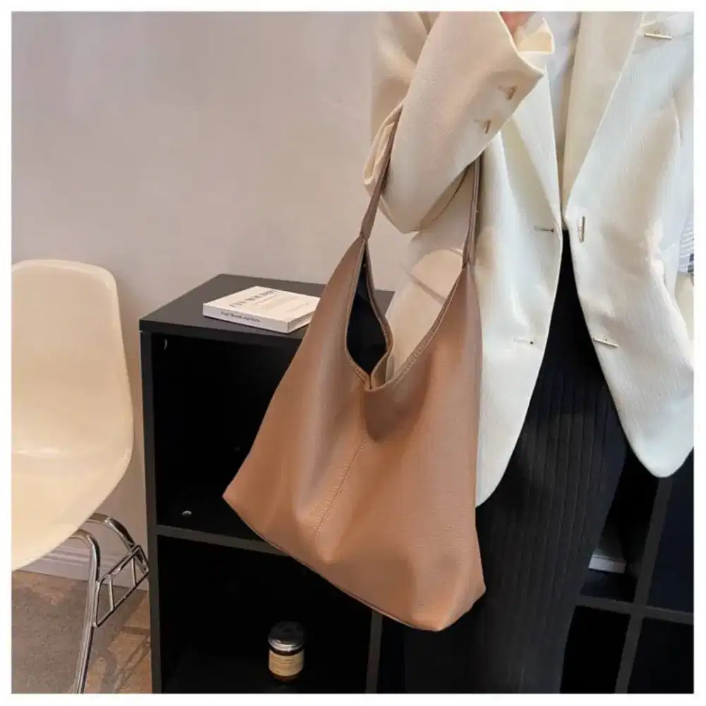 Freelance Konten Creator & Host PRODUK TAS WANITA