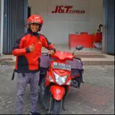 SORTIR DAN KURIR MOTOR DELIVERY JNT EXPRESS