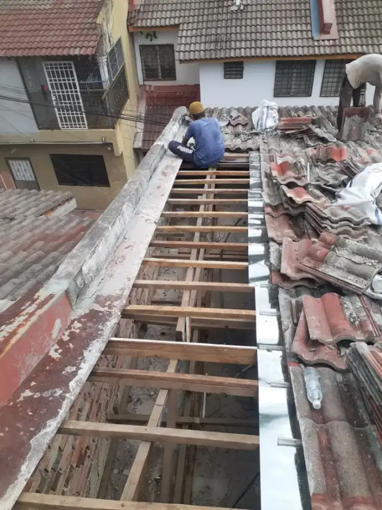 TUKANG PERBAIKAN ATAP BOCOR, PERBAIKAN TALANG AIR, DINDING REMBES DLL