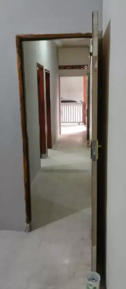 Penjaga kost atau rumah