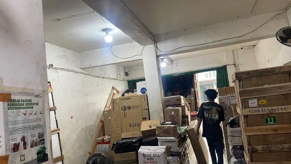 Lowongan kerja kurir motor J&T CARGO