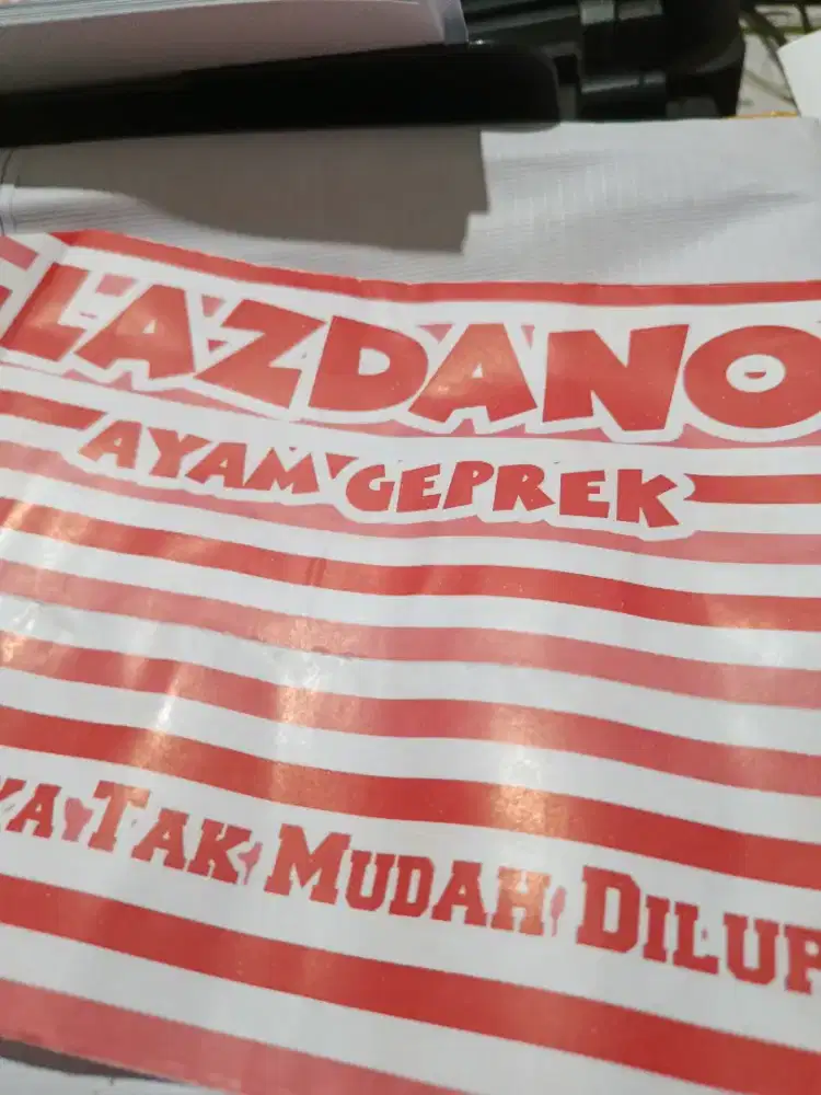 Ayam goreng Lazdano