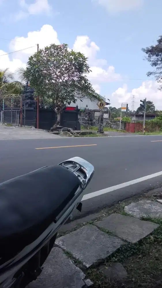 SOPIR ANTAR ES KE PELANGGAN