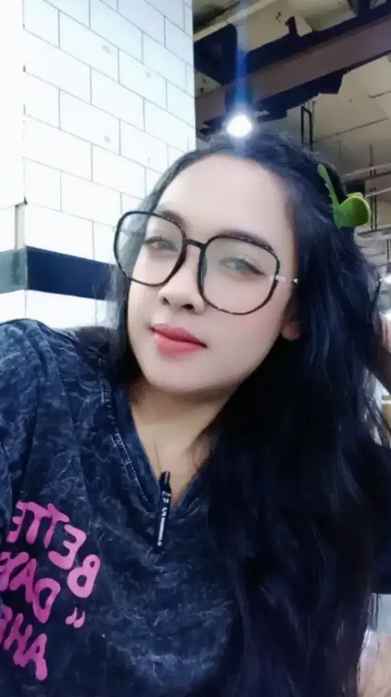 Cari pekeerjaan admin,freeline atau lainya