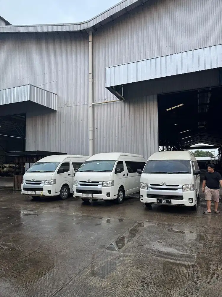 RENTAL MOBIL HIACE