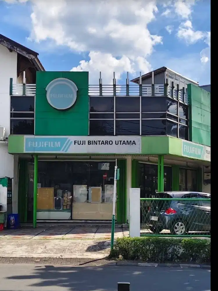 Loker pramuniaga toko foto