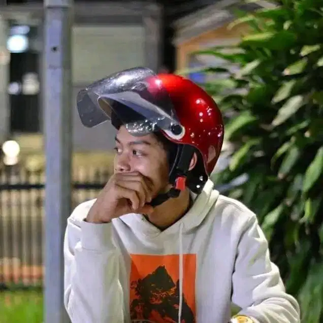 permisi pak/bu numpang cari kerjaan modal ktp sama niat kerja