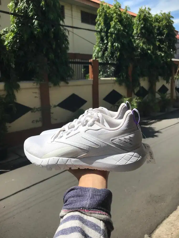 freelance cuci sepatu