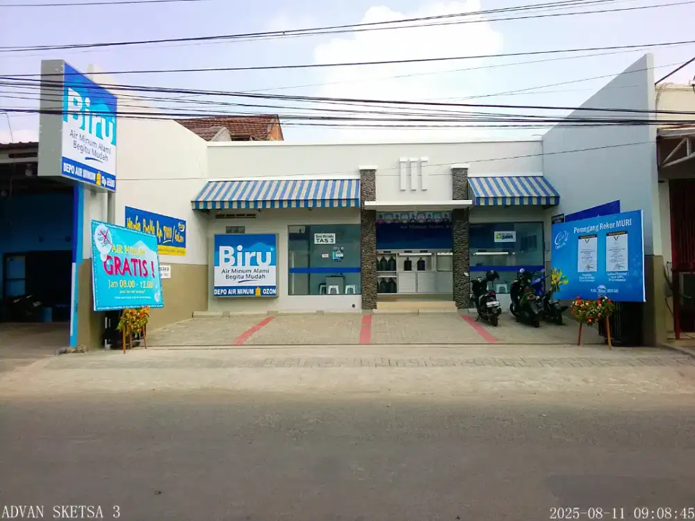 Kurir/mitra layanan antar galon air isi ulang BIRU