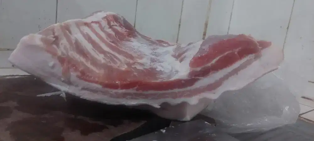Dibutuhkan waiters sekaligus koki rumah makan NON Halal
