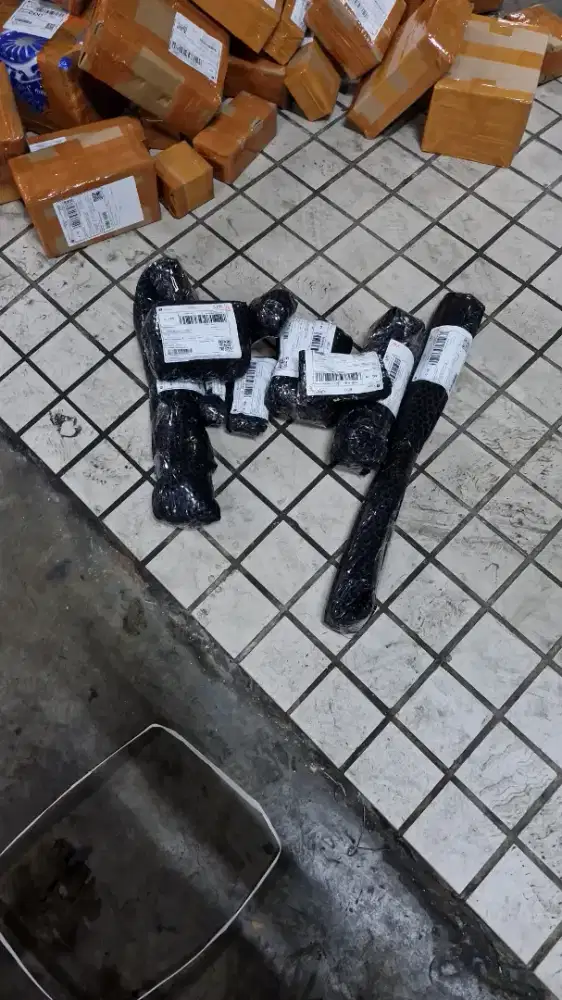 Cari pekerja pria khusus paking