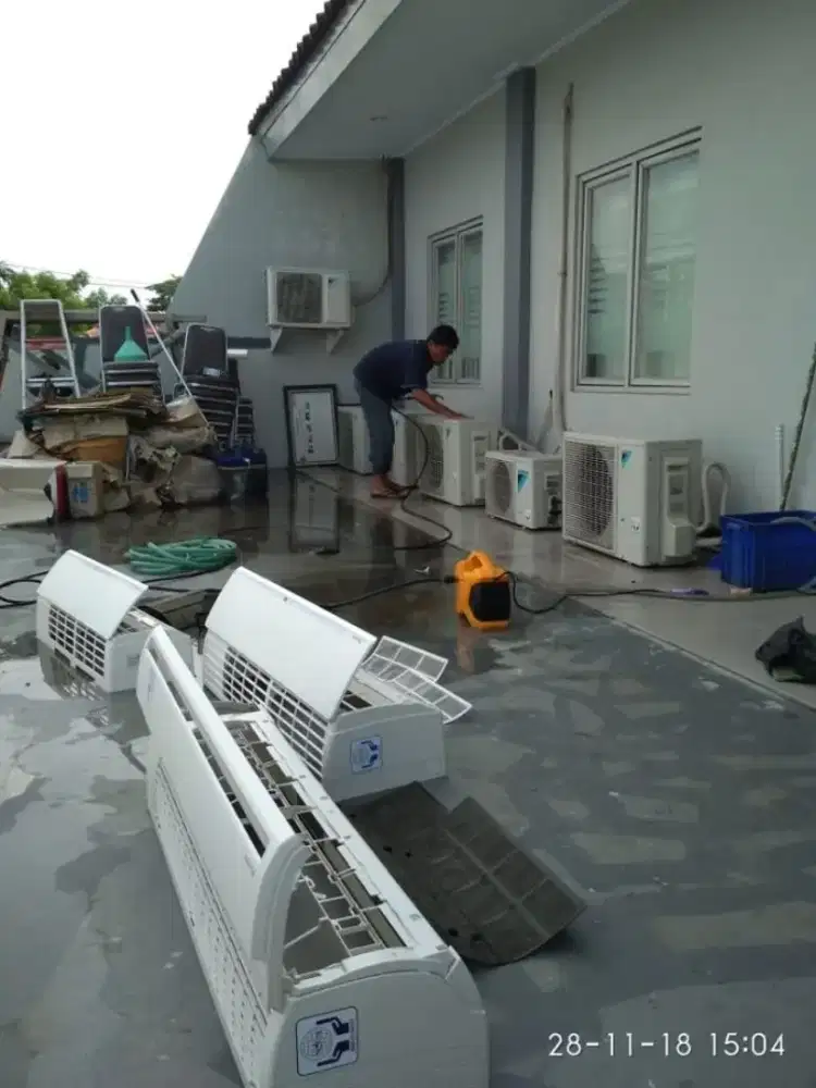 JASA SERVICE AC, TUKANG AC, JUAL BELI AC, CUCI AC, BERGARANSI