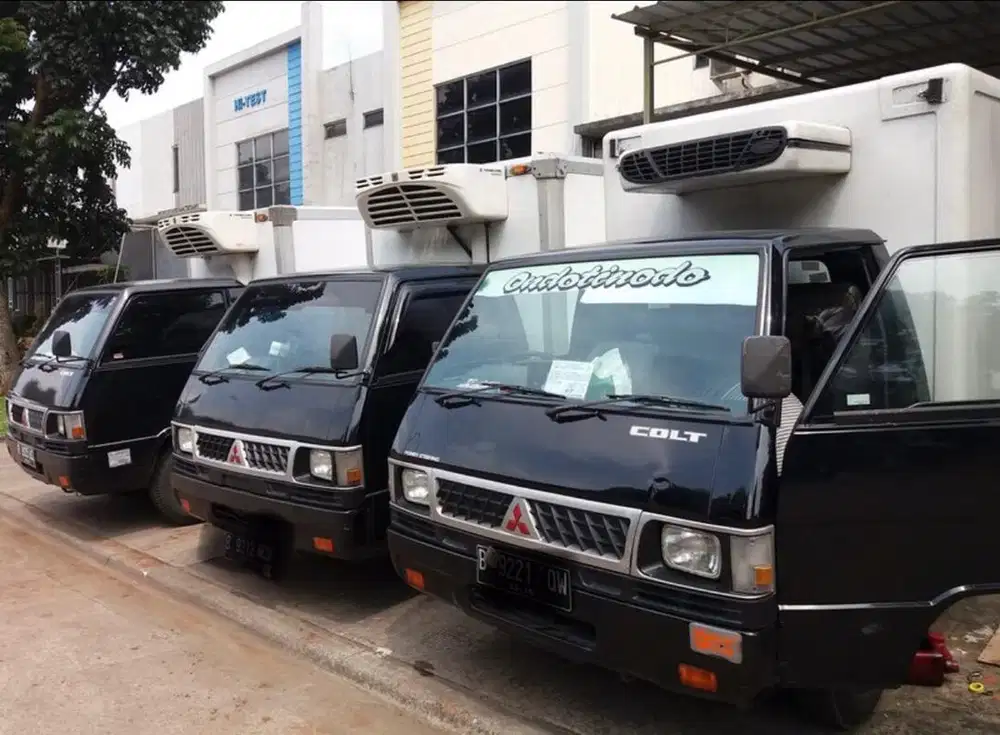 Sewa Mobil Box pendingin, Kering, Blind Van