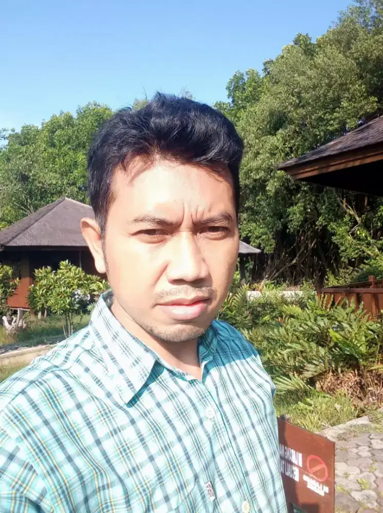 MENCARI SUATU PEKERJAAN
