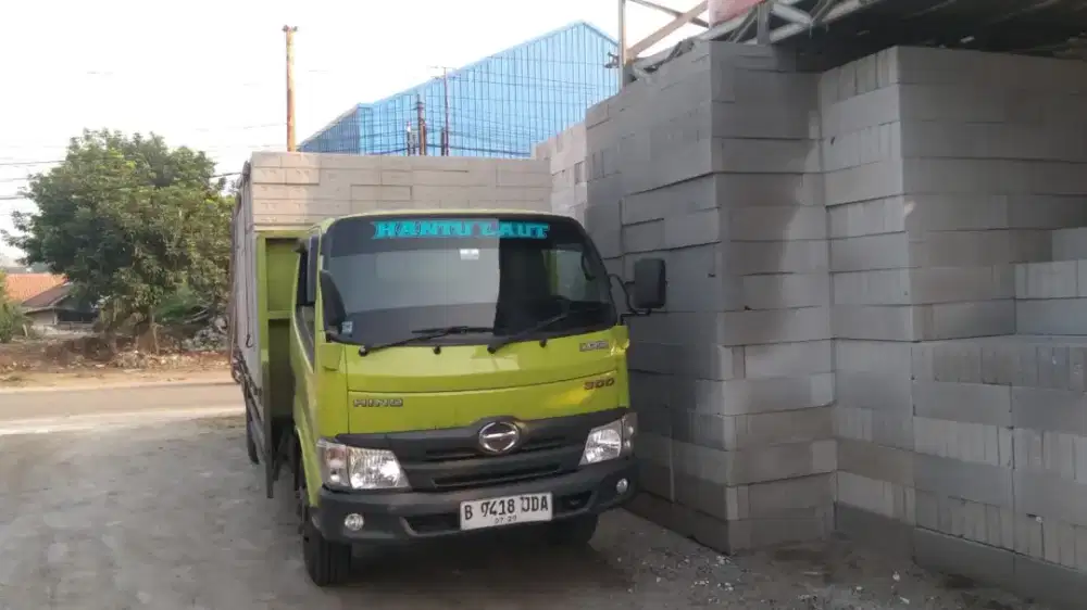 LOWONGAN SUPIR TRUK BATA RINGAN
