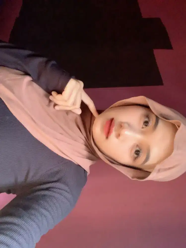 Lagi nyari kerja. pengalaman host live