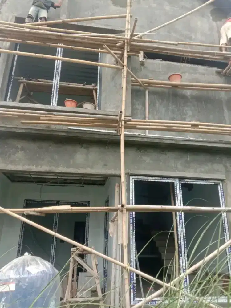 Tukang borongan dan Harian