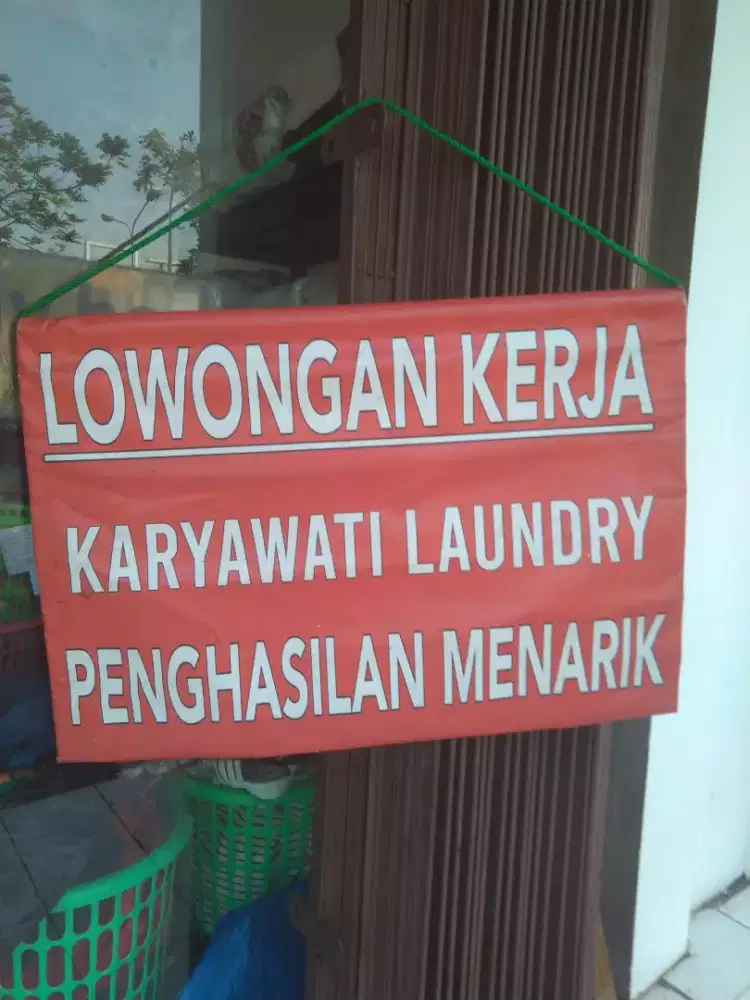 Lowongan strika & kurir khusus cewe