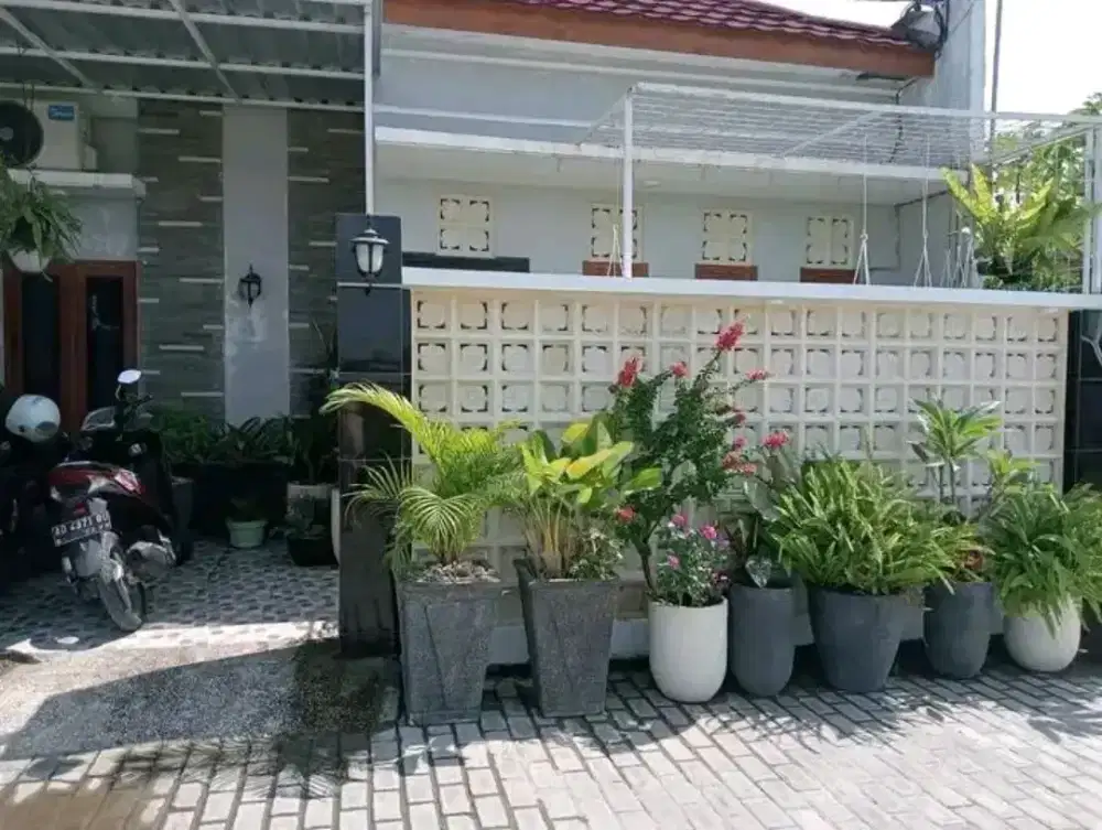 Tukang harian dan Borongan