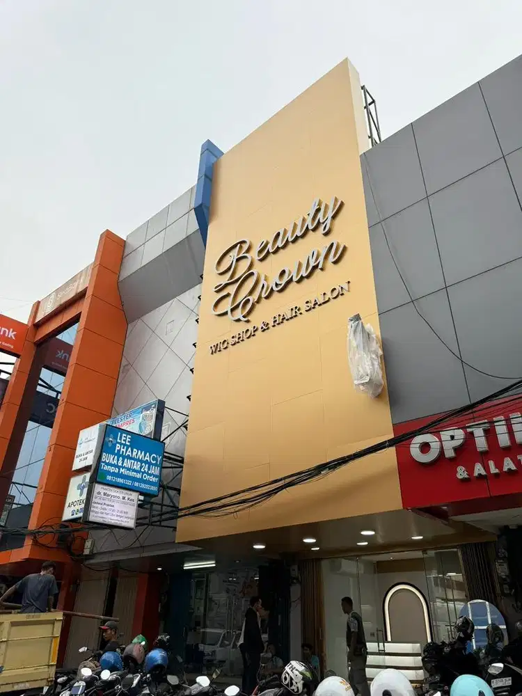 Lowongan Kerja Stylist Rambut, Assistant Rambut, Kapster