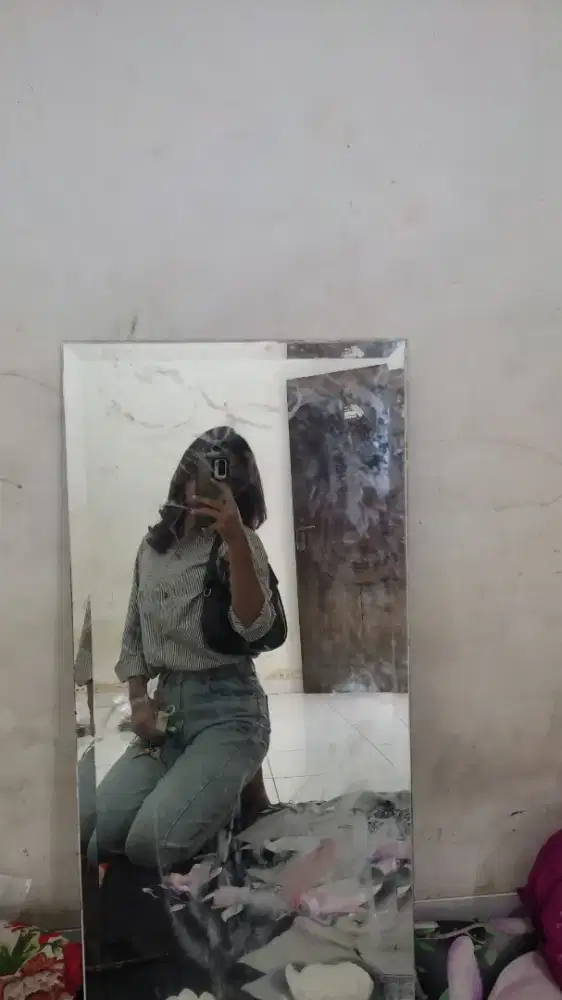 MENCARI PEKERJAAN