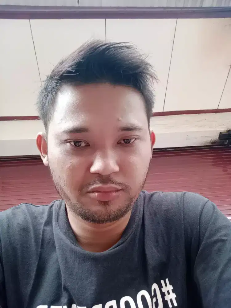 Cari pekerjaan apa aja yang penting halal