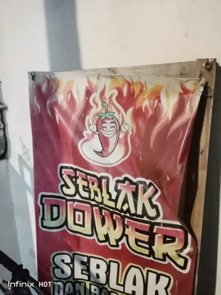 Cari karyawan seblak dower