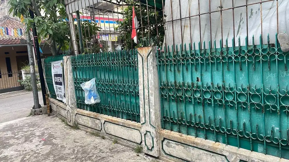 Cari Art berpengalaman pulang pergi