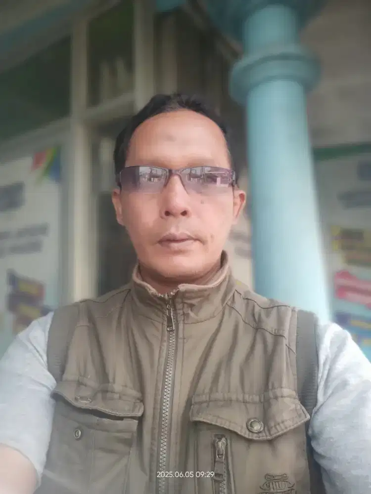 Sedang butuh pekerjaan