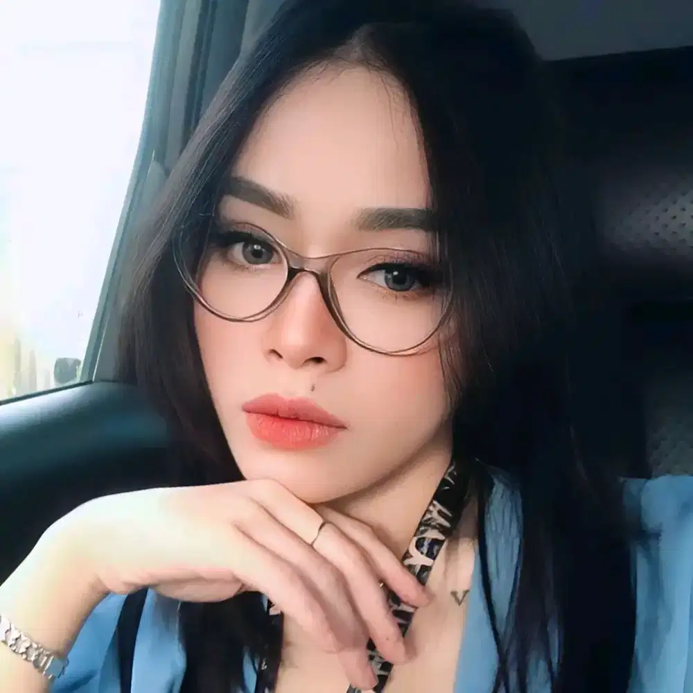 Mencari pekerjaan secepatnya . Sangat butuh .