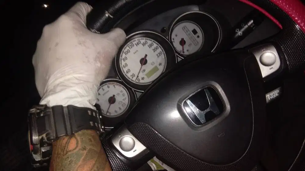 Mencari pekerjaan Driver Mobil .