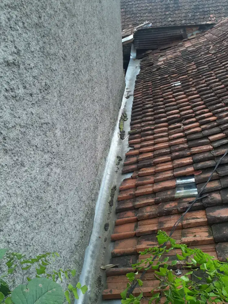 Servisna bangunan