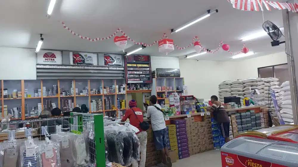 Lowongan Pramuniaga Helper Kasir